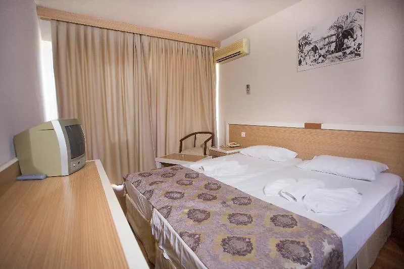 Tuntas Beach Hotel Altinkum Didim