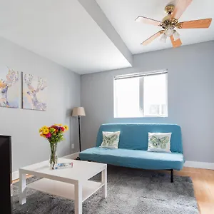 https://lovely-and-cozy-1-bedroom-unit-in-the-city-center.winnipeg-hotels.net